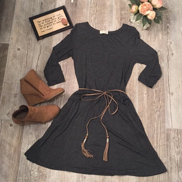 3/4th Sleeve, Grey Belted Dress w/Pockets - Picture 1 of 8